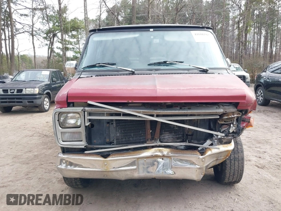 1985 Chevrolet Chevy Van z VIN 1GBEG25H1F7142616, wystawiony jako IAAI lot #41606567 z przebiegiem 19 168 mil mil oraz . Historia ofert i sprzedaży dostępna na DreamBid. Obrazek 12.