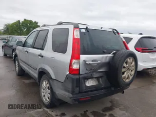 2005 Honda CR-V EX with VIN SHSRD78815U305894, listed as a IAAI auction lot 41894063 with 270,983 mi miles. Bid and sale history available at carsss.com. Image 3.