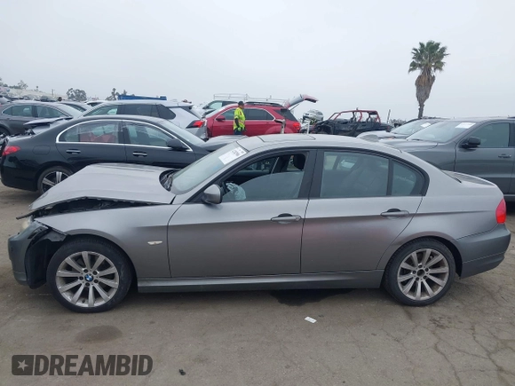 2011 BMW 3 Series 328i with VIN WBAPH5G54BNM76826, listed as a IAAI auction lot 42282906 with Not provided miles and . Bid and sale history available at DreamBid. Image 14.