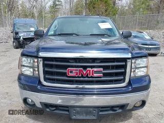 2007 GMC Sierra 1500 SLT z VIN 3GTEK13MX7G502170, wystawiony jako IAAI lot #42050534 z przebiegiem 134 289 mil mil oraz . Historia ofert i sprzedaży dostępna na DreamBid. Obrazek 12.