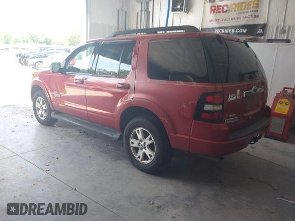 2007 Ford Explorer XLT with VIN 1FMEU73E97UA79354, listed as a IAAI auction lot 42591188 with 162,999 mi miles and . Bid and sale history available at DreamBid. Image 3.