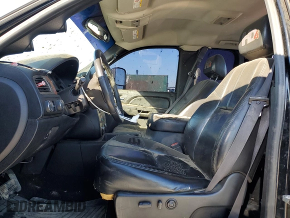 2007 GMC Sierra 2500HD SLT z VIN 1GTHK29647E522613, wystawiony jako Copart lot #42806305 z przebiegiem 253 385 mil mil oraz Szkoda całkowita • Salvage title. Historia ofert i sprzedaży dostępna na DreamBid. Obrazek 7.
