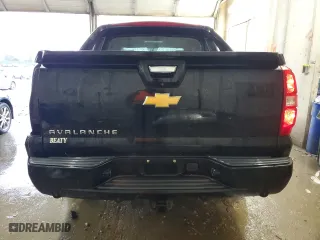2013 Chevrolet Avalanche LT with VIN 3GNTKFE72DG123999, listed as a Copart auction lot 45189975 with 89,396 mi miles and Salvage Title. Bid and sale history available at carsss.com. Image 6.