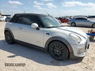 2016 MINI Convertible z VIN WMWWG5C51G3C19570, wystawiony jako Copart lot #47802705 z przebiegiem 92 492 mil mil oraz Szkoda całkowita • Salvage title. Historia ofert i sprzedaży dostępna na DreamBid. Obrazek 4.