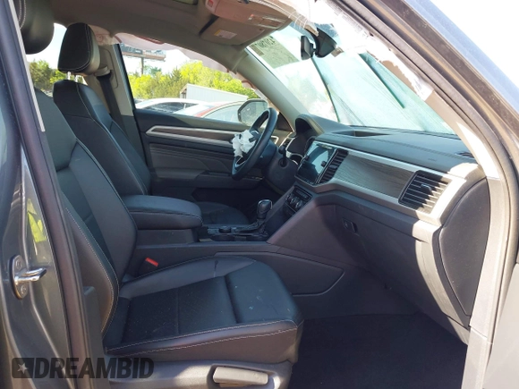2022 Volkswagen Atlas SE с VIN 1V2KR2CA1NC536507, выставлен на аукционе IAAI как лот 42078077 с пробегом 59 539 миль миль и . История ставок и продаж доступна на DreamBid. Изображение 5.