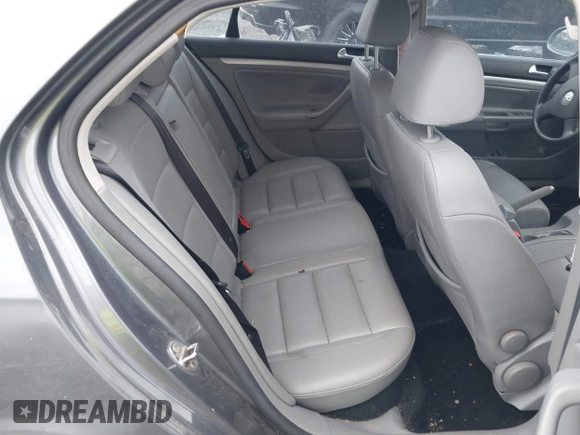 2007 Volkswagen Jetta Wolfsburg Edition с VIN 3VWEF71K07M187242, выставлен на аукционе IAAI как лот 40911182 с пробегом 144 067 миль миль и . История ставок и продаж доступна на DreamBid. Изображение 8.