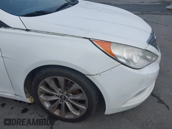 2013 Hyundai Sonata Limited z VIN 5NPEC4AC9DH802858, wystawiony jako IAAI lot #42531348 z przebiegiem 274 621 mil mil oraz . Historia ofert i sprzedaży dostępna na DreamBid. Obrazek 13.