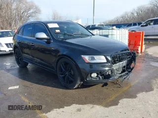 2015 Audi SQ5 Premium Plus with VIN WA1CGAFP2FA034960, listed as a IAAI auction lot 41144485 with 185,382 mi miles. Bid and sale history available at carsss.com. Image 1.