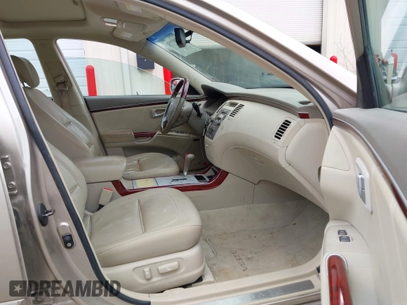 2006 Hyundai Azera SE with VIN KMHFC46F16A118500, listed as a IAAI auction lot 42007351 with 36,676 mi miles and . Bid and sale history available at DreamBid. Image 5.