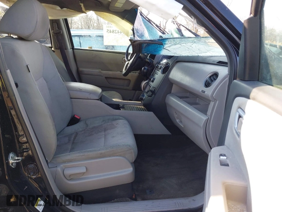 2015 Honda Pilot SE with VIN 5FNYF4H32FB064719, listed as a IAAI auction lot 41442845 with 122,631 mi miles and . Bid and sale history available at DreamBid. Image 5.