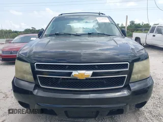 2007 Chevrolet Avalanche LTZ with VIN 3GNFK12397G318522, listed as a IAAI auction lot 42149541 with 182,708 mi miles and . Bid and sale history available at DreamBid. Image 6.