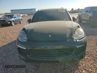 2016 Porsche Cayenne z VIN WP1AA2A27GLA08049, wystawiony jako Copart lot #87113884 z przebiegiem 125 603 mil mil oraz Szkoda całkowita • Salvage title. Historia ofert i sprzedaży dostępna na DreamBid. Obrazek 10.
