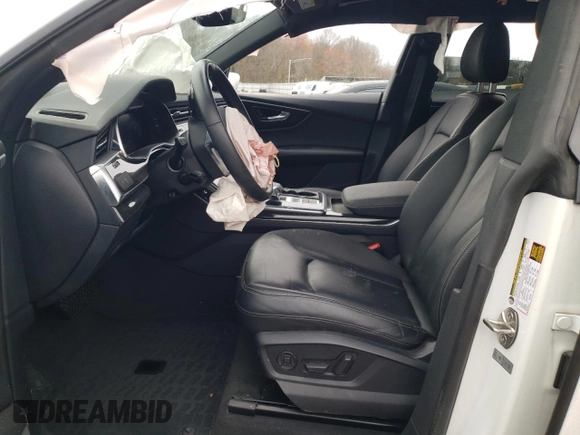 2021 Audi Q8 Premium z VIN WA1AVAF14MD028288, wystawiony jako Copart lot #42691223 z przebiegiem 23 508 mil mil oraz . Historia ofert i sprzedaży dostępna na DreamBid. Obrazek 7.