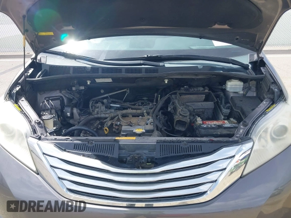 2011 Toyota Sienna XLE AAS with VIN 5TDYK3DC1BS069668, listed as a IAAI auction lot 42055430 with 212,167 mi miles and . Bid and sale history available at DreamBid. Image 10.