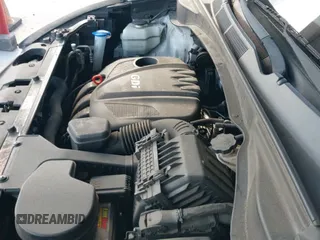 2014 Hyundai Santa Fe z VIN 5XYZU3LB3EG206926, wystawiony jako IAAI lot #43301222 z przebiegiem 134 184 mil mil oraz . Historia ofert i sprzedaży dostępna na DreamBid. Obrazek 19.