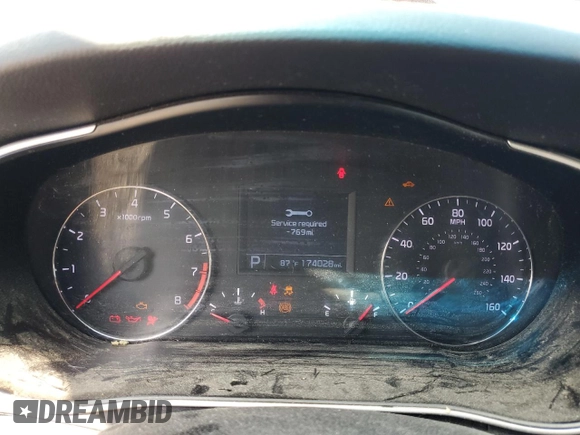 2015 Kia Cadenza Premium with VIN KNALN4D76F5173138, listed as a Copart auction lot 72611364 with 174,028 mi miles and Clean Title. Bid and sale history available at carsss.com. Image 9.