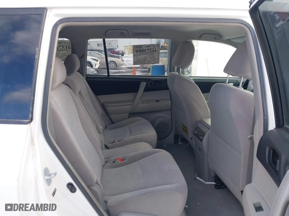 2009 Toyota Highlander with VIN JTEES41A492129824, listed as a IAAI auction lot 41374084 with 171,588 mi miles. Bid and sale history available at carsss.com. Image 8.