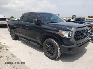 2021 Toyota Tundra SR z VIN 5TFRY5F17MX286018, wystawiony jako Copart lot #61780125 z przebiegiem 83 161 mil mil oraz Szkoda całkowita • Salvage title. Historia ofert i sprzedaży dostępna na DreamBid. Obrazek 4.