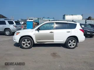 2006 Toyota RAV4 with VIN JTMZK33V066002489, listed as a IAAI auction lot 41191224 with 63,563 mi miles. Bid and sale history available at carsss.com. Image 14.