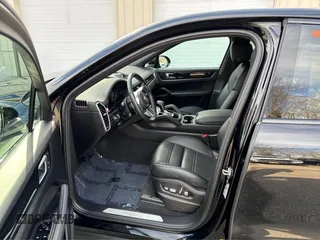 2021 Porsche Cayenne E-Hybrid with VIN WP1BE2AY8MDA44XXX, listed as a Copart auction lot 48625695 with 11,490 mi miles and Clean title. Bid and sale history available at DreamBid. Image 5.