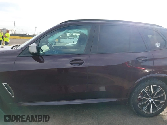 2021 BMW X5 M50i with VIN 5UXJU4C04M9G03418, listed as a IAAI auction lot 40705167 with 24,073 mi miles and . Bid and sale history available at DreamBid. Image 15.