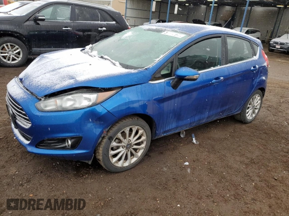 2018 Ford Fiesta Titanium z VIN 3FADP4FJ3JM139564, wystawiony jako Copart lot #53812695 z przebiegiem 75 265 mil mil oraz Czysty tytuł • Clean title. Historia ofert i sprzedaży dostępna na DreamBid. Obrazek 1.