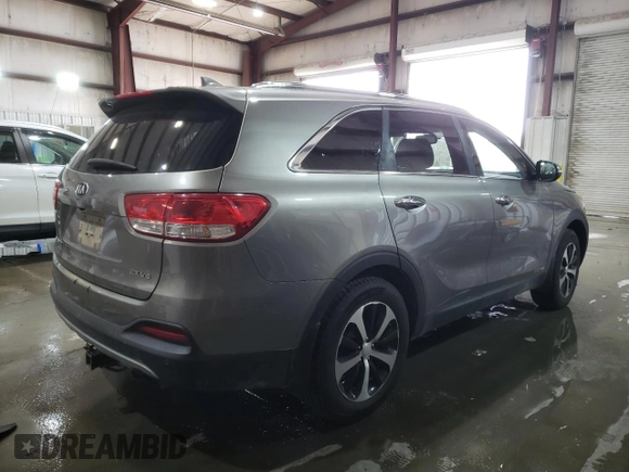 2016 Kia Sorento EX with VIN 5XYPHDA54GG129209, listed as a Copart auction lot 44241815 with 142,172 mi miles and Clean Title. Bid and sale history available at carsss.com. Image 3.