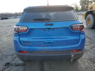 2022 Jeep Compass Altitude with VIN 3C4NJDBB4NT226402, listed as a Copart auction lot 79395314 with 10,981 mi miles and Salvage Title. Bid and sale history available at carsss.com. Image 6.