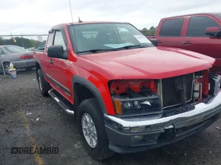 2008 Chevrolet Colorado 1LT z VIN 1GCDT39E488199589, wystawiony jako IAAI lot #41889353 z przebiegiem 117 320 mil mil oraz . Historia ofert i sprzedaży dostępna na DreamBid. Obrazek 1.