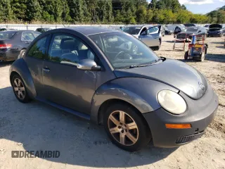 2006 Volkswagen New Beetle Coupe with VIN 3VWRW31C76M406232, listed as a Copart auction lot 75100914 with 143,978 mi miles and Salvage Title. Bid and sale history available at carsss.com. Image 4.