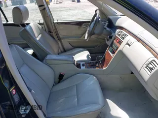 2000 Mercedes-Benz E 320 with VIN WDBJF65J2YB105399, listed as a IAAI auction lot 42076107 with 277,701 mi miles and . Bid and sale history available at DreamBid. Image 5.