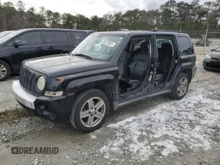 2008 Jeep Patriot Limited with VIN 1J8FF48W88D542291, listed as a Copart auction lot 89375525 with 178,806 mi miles and Salvage title. Bid and sale history available at DreamBid. Image 1.