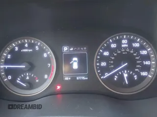 2016 Hyundai Tucson Limited with VIN KM8J33A29GU051038, listed as a IAAI auction lot 41995825 with 97,775 mi miles. Bid and sale history available at carsss.com. Image 7.