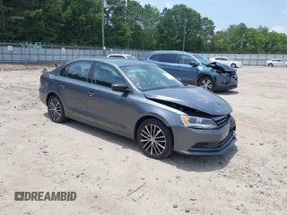 2015 Volkswagen Jetta SE z VIN 3VWD07AJ4FM353782, wystawiony jako IAAI lot #42544354 z przebiegiem 195 457 mil mil oraz . Historia ofert i sprzedaży dostępna na DreamBid. Obrazek 1.