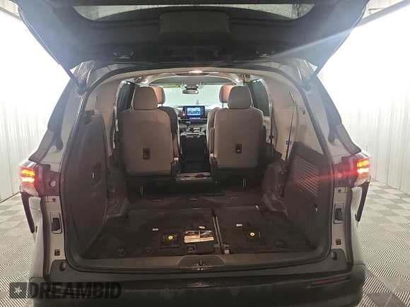 2022 Toyota Sienna LE с VIN 5TDKSKFC2NS047017, выставлен на аукционе IAAI как лот 42501101 с пробегом 155 942 миль миль и . История ставок и продаж доступна на DreamBid. Изображение 49.
