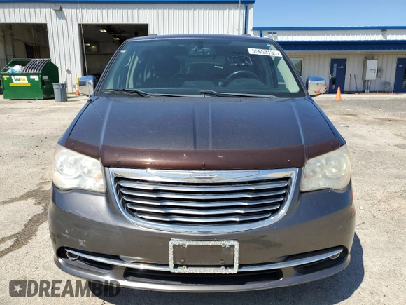 2014 Chrysler Town & Country Touring L 30th Anniversary z VIN 2C4RC1CG0ER251465, wystawiony jako Copart lot #55653135 z przebiegiem 164 472 mil mil oraz Nie do naprawy • Non repairable. Historia ofert i sprzedaży dostępna na DreamBid. Obrazek 5.