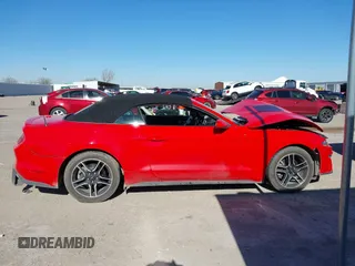 2022 Ford Mustang EcoBoost z VIN 1FATP8UH3N5104005, wystawiony jako IAAI lot #41389346 z przebiegiem 54 979 mil mil oraz . Historia ofert i sprzedaży dostępna na DreamBid. Obrazek 13.