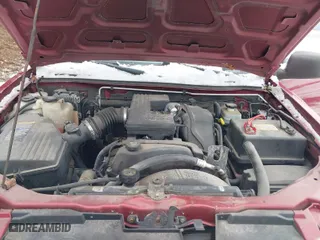 2005 Chevrolet Colorado 1SB LS Z85 with VIN 1GCCS136658136946, listed as a IAAI auction lot 41615548 with 106,348 mi miles. Bid and sale history available at carsss.com. Image 10.