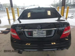2014 Mercedes-Benz C-Class C 250 with VIN WDDGJ4HBXEG169195, listed as a IAAI auction lot 42013848 with 95,345 mi miles. Bid and sale history available at carsss.com. Image 17.