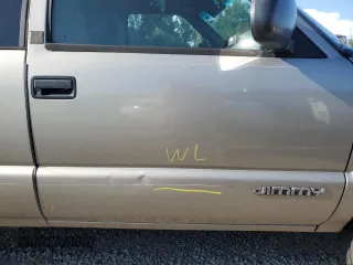 2000 GMC Jimmy SLS Base with VIN 1GKCS18W0YK167906, listed as a Copart auction lot 73840484 with 141,230 mi miles and Salvage Title. Bid and sale history available at carsss.com. Image 13.