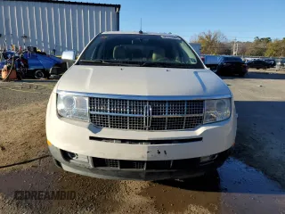 2009 Lincoln MKX with VIN 2LMDU68C59BJ11520, listed as a Copart auction lot 86328924 with 130,847 mi miles and Non Repairable. Bid and sale history available at DreamBid. Image 5.