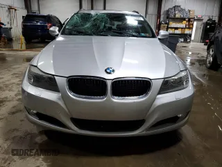 2011 BMW 3 Series 328i xDrive with VIN WBAUU3C56BA541692, listed as a Copart auction lot 44455995 with Not Provided miles and Salvage Title. Bid and sale history available at DreamBid. Image 5.