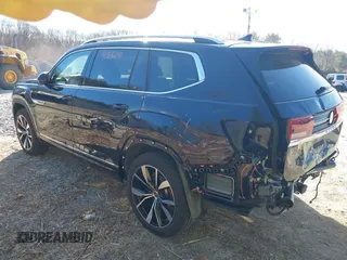 2024 Volkswagen Atlas SEL Premium R-Line z VIN 1V2FR2CAXRC571571, wystawiony jako IAAI lot #41876241 z przebiegiem 14 652 mil mil oraz . Historia ofert i sprzedaży dostępna na DreamBid. Obrazek 3.