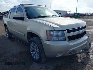 2007 Chevrolet Avalanche LTZ z VIN 3GNEC12037G194424, wystawiony jako IAAI lot #42512246 z przebiegiem 228 697 mil mil oraz . Historia ofert i sprzedaży dostępna na DreamBid. Obrazek 1.
