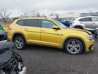 2018 Volkswagen Atlas 3.6L V6 SEL with VIN 1V2RR2CA0JC557938, listed as a IAAI auction lot 41964285 with 53,991 mi miles. Bid and sale history available at carsss.com. Image 13.