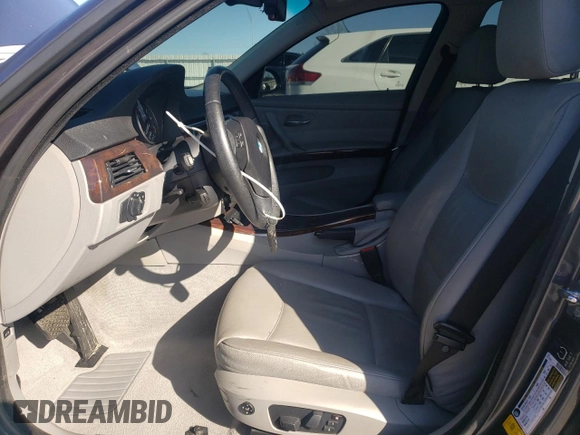 2006 BMW 3 Series 325i with VIN WBAVB13546KX65171, listed as a Copart auction lot 48772095 with 114,806 mi miles and Salvage Title. Bid and sale history available at carsss.com. Image 7.