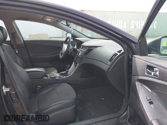 2013 Hyundai Sonata Limited with VIN 5NPEC4AB4DH577823, listed as a IAAI auction lot 41913061 with 186,376 mi miles and . Bid and sale history available at DreamBid. Image 5.