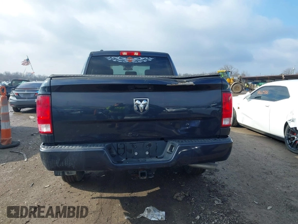 2018 Ram 1500 Tradesman z VIN 1C6RR6FG3JS325243, wystawiony jako IAAI lot #41630019 z przebiegiem 54 019 mil mil oraz . Historia ofert i sprzedaży dostępna na DreamBid. Obrazek 17.