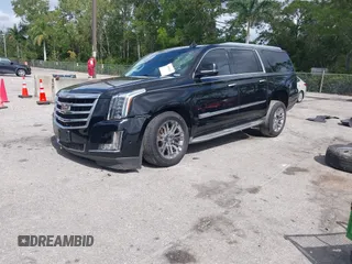 2017 Cadillac Escalade ESV Standard z VIN 1GYS3GKJ6HR158570, wystawiony jako IAAI lot #41998329 z przebiegiem Nie podano mil oraz . Historia ofert i sprzedaży dostępna na DreamBid. Obrazek 2.