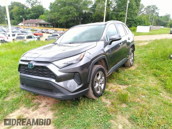 2023 Toyota RAV4 Hybrid LE z VIN 4T3MWRFV4PU090900, wystawiony jako IAAI lot #42299116 z przebiegiem 61 177 mil mil oraz . Historia ofert i sprzedaży dostępna na DreamBid. Obrazek 2.